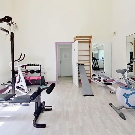 Guest house Les Jardins De La Muse, Piscine Couverte, Et Fitness Basse-Goulaine