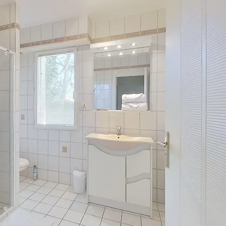 Les Jardins De La Muse, Piscine Couverte, Et Fitness ゲストハウス Basse-Goulaine