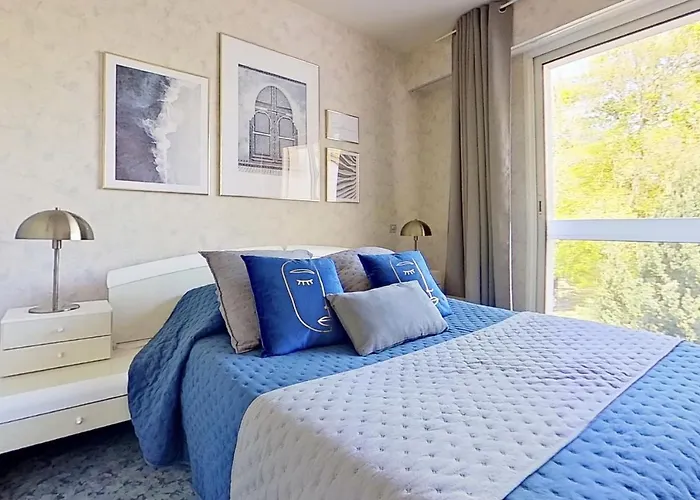 Les Jardins De La Muse, Piscine Couverte, Et Fitness Gasthuis