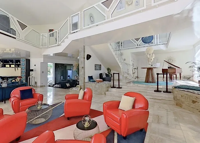 Les Jardins De La Muse, Piscine Couverte, Et Fitness Gasthuis *