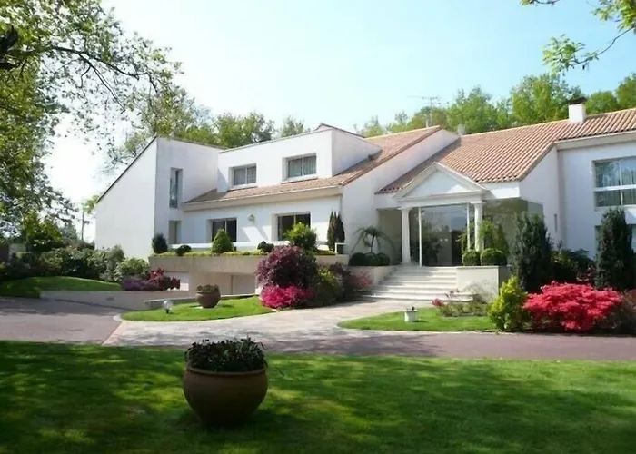 Gasthuis Les Jardins De La Muse, Piscine Couverte, Et Fitness