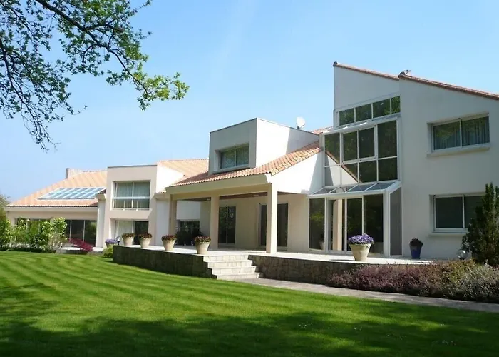 Les Jardins De La Muse, Piscine Couverte, Et Fitness Gasthuis *