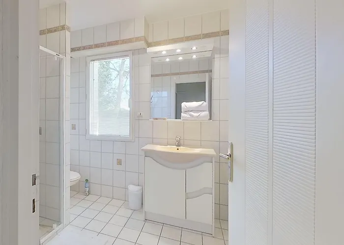 Les Jardins De La Muse, Piscine Couverte, Et Fitness Gasthuis Basse-Goulaine