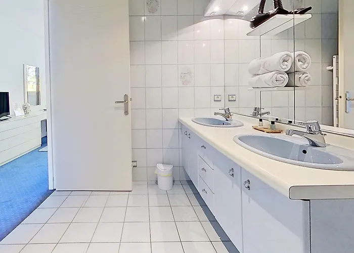 Gasthuis Les Jardins De La Muse, Piscine Couverte, Et Fitness *