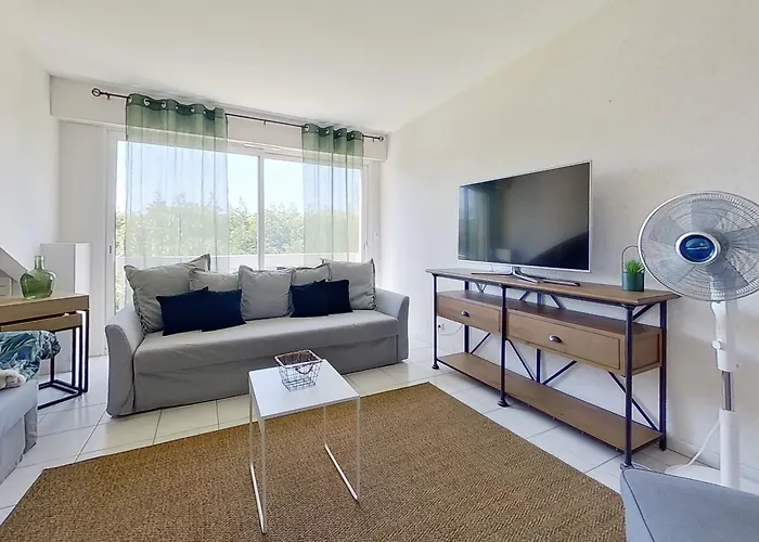 Les Jardins De La Muse, Piscine Couverte, Et Fitness Gasthuis *